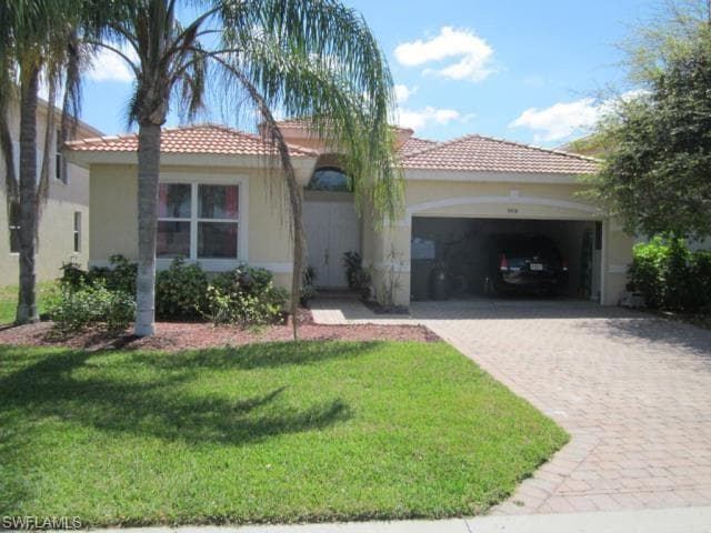 9418 Golden Rain LN FORT MYERS, FL 33967