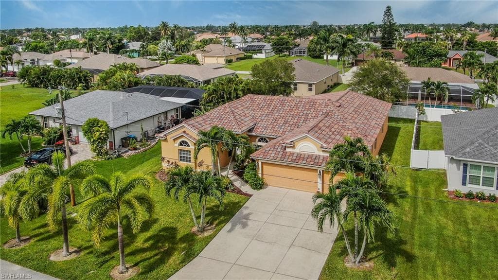4614 SW 21st PL CAPE CORAL, FL 33914