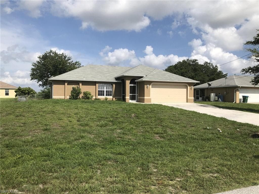 2805 NW 5th PL CAPE CORAL, FL 33993