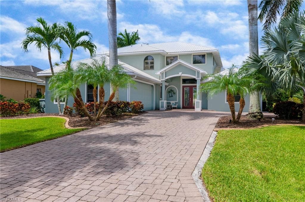 2550 SW 27th PL CAPE CORAL, FL 33914