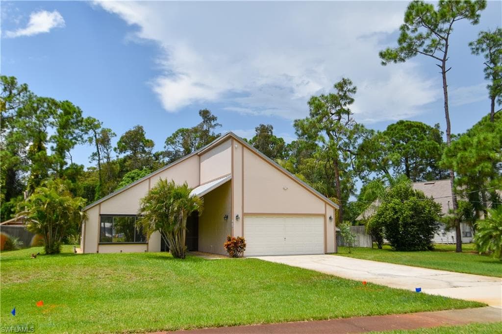 18320 Lee RD FORT MYERS, FL 33967