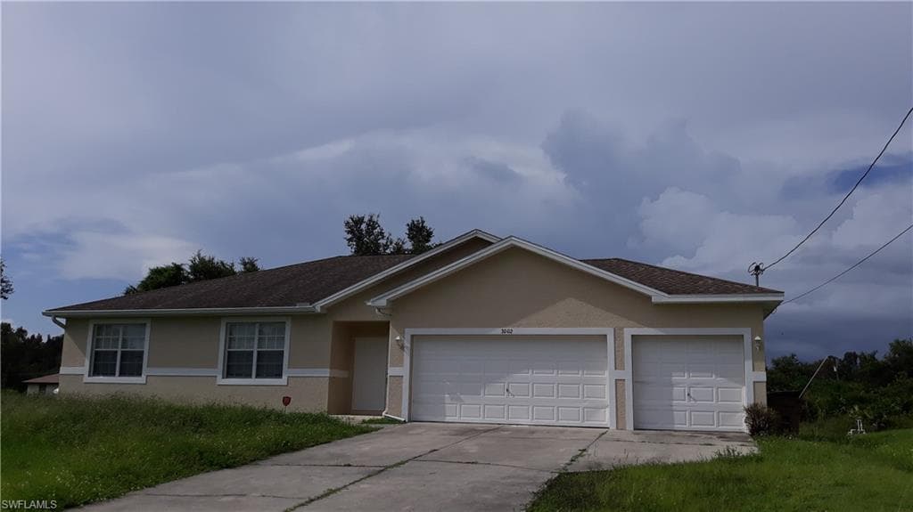 3002 45th ST SW LEHIGH ACRES, FL 33976
