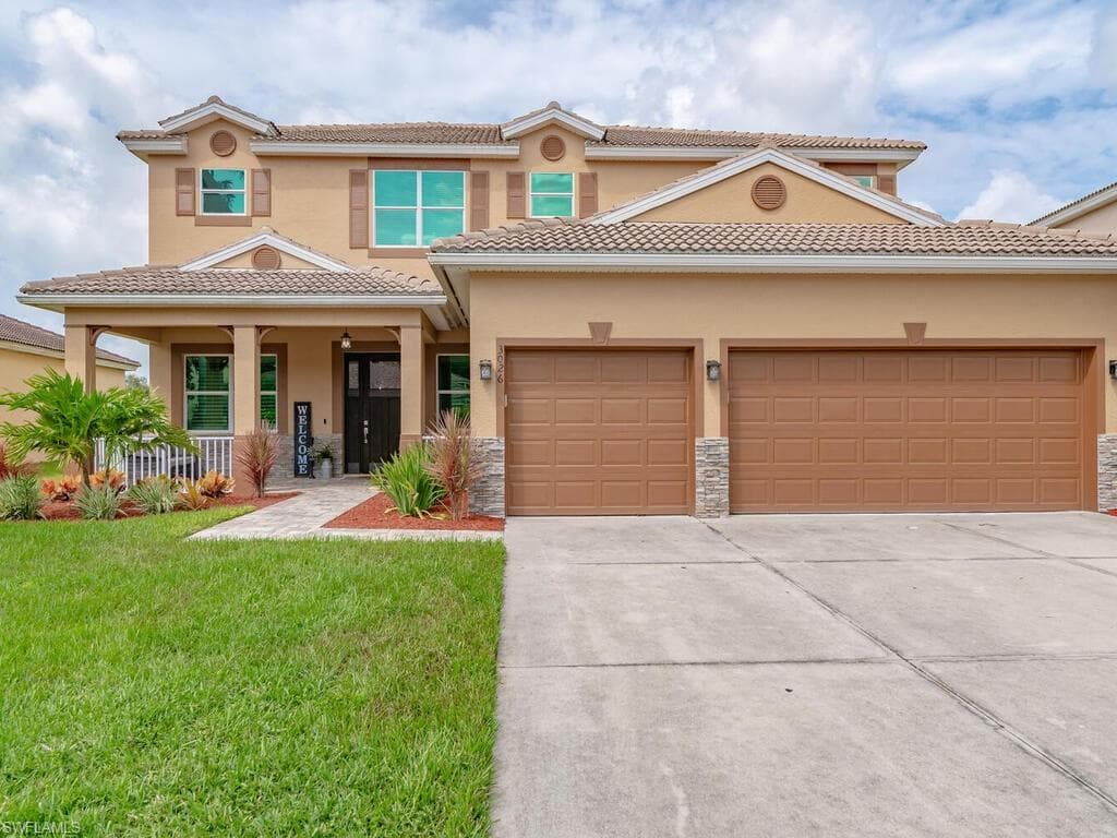 3026 Lake Butler CT CAPE CORAL, FL 33909