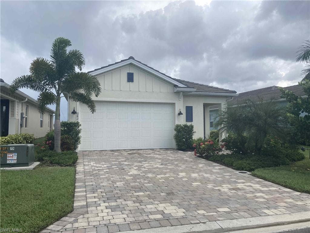 28269 Seasons Tide AVE BONITA SPRINGS, FL 34135