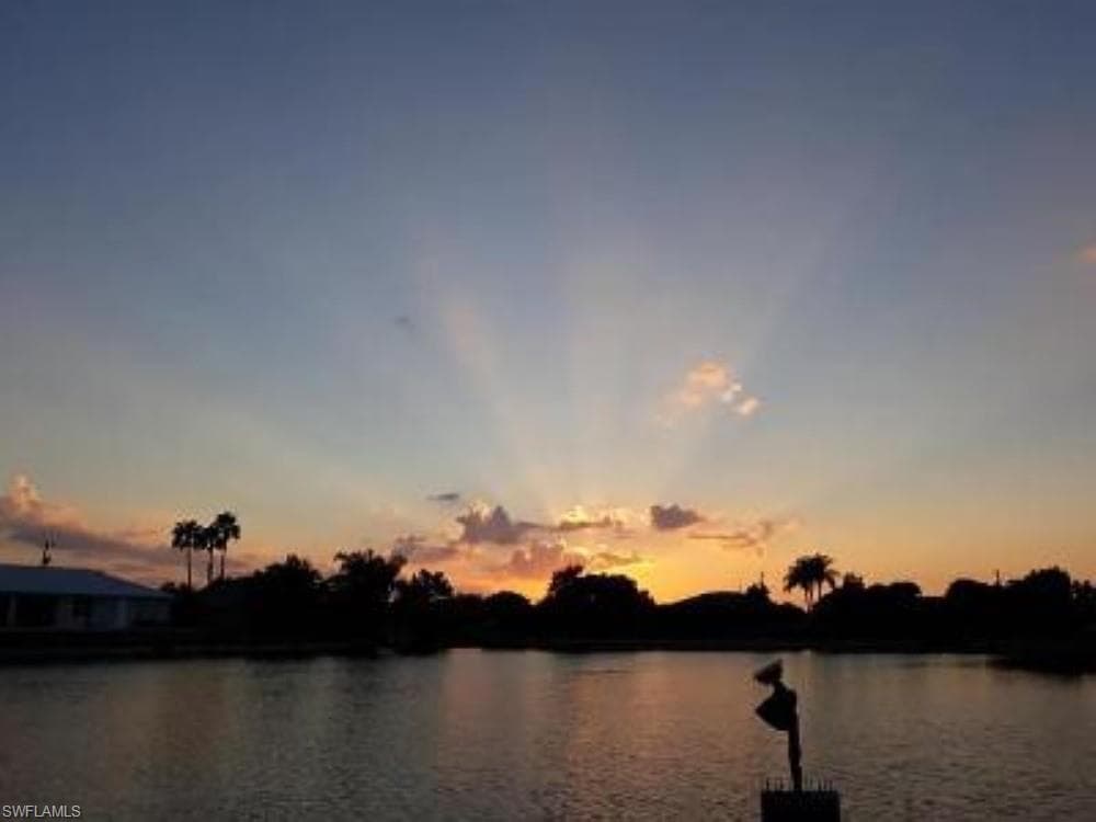 1314 SW 11th PL CAPE CORAL, FL 33991