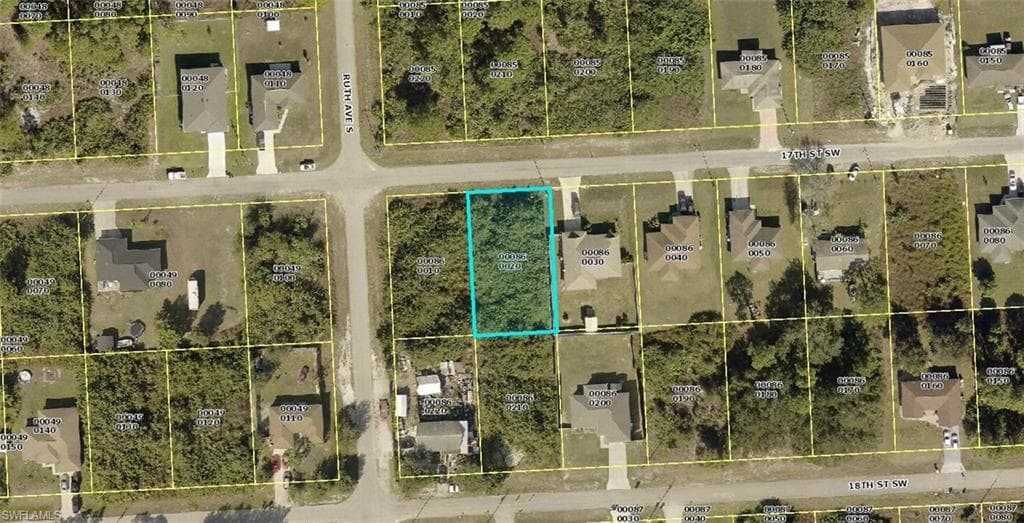 3219 17th ST SW LEHIGH ACRES, FL 33976