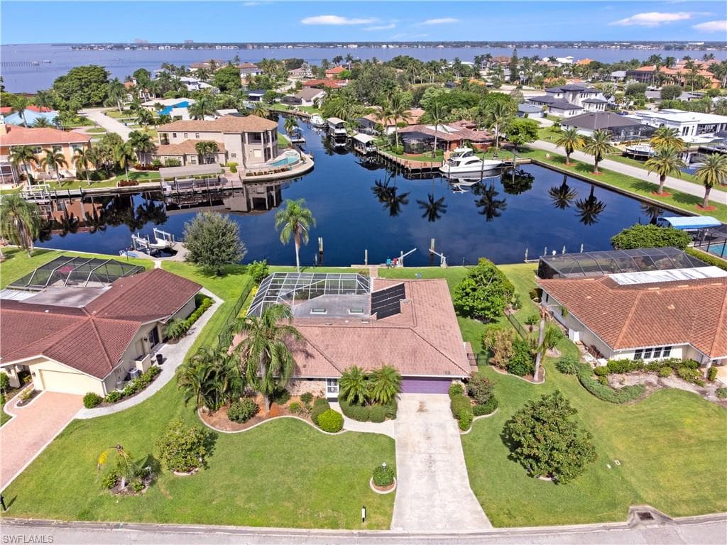 6618 Joanna CIR FORT MYERS, FL 33919