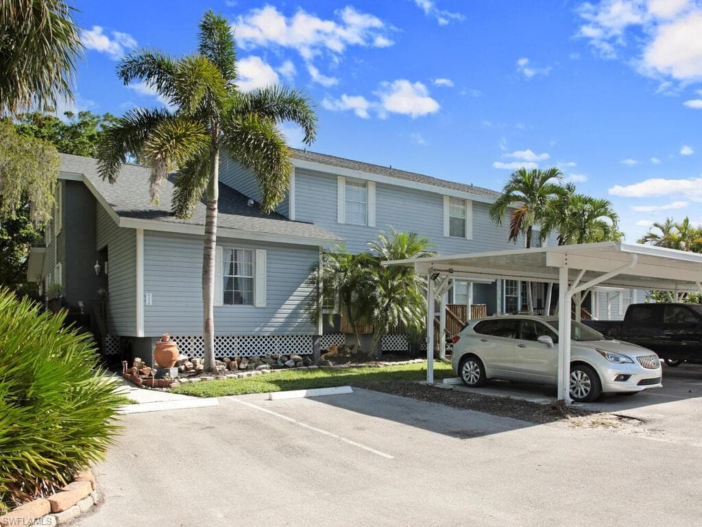 6158 Lake Front DR FORT MYERS, FL 33908