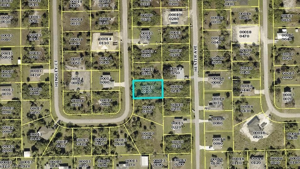 6113 Hendley CT FORT MYERS, FL 33905