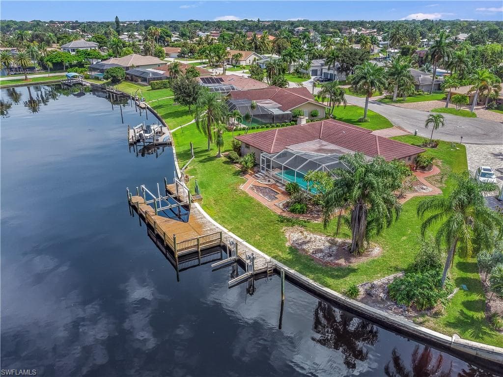 6634 Joanna CIR FORT MYERS, FL 33919