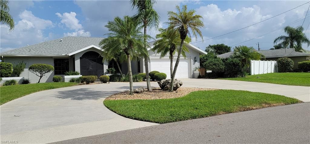 3211 SE 19th PL CAPE CORAL, FL 33904