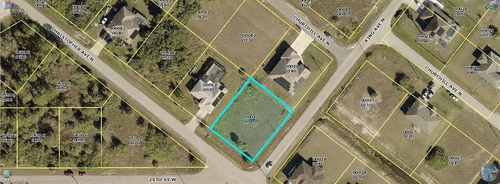 2400/2402 Christopher AVE N LEHIGH ACRES, FL 33971