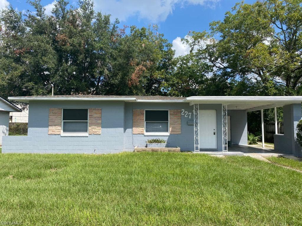 227 W 44th ST JACKSONVILLE, FL 32208