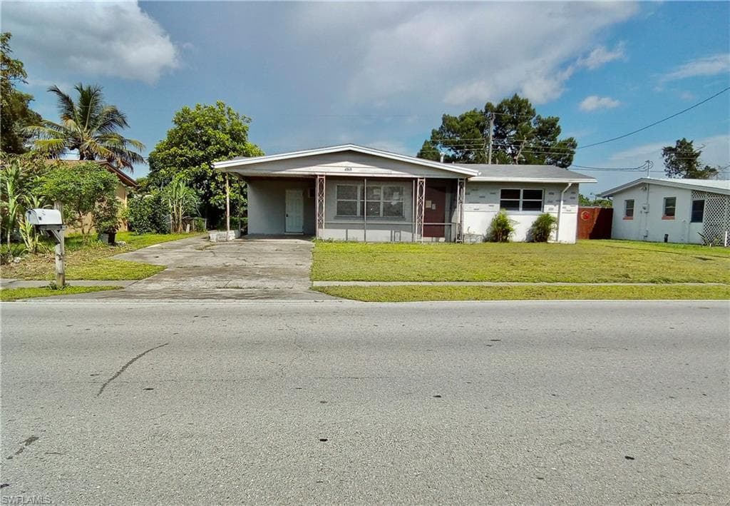 3539 Central AVE FORT MYERS, FL 33901