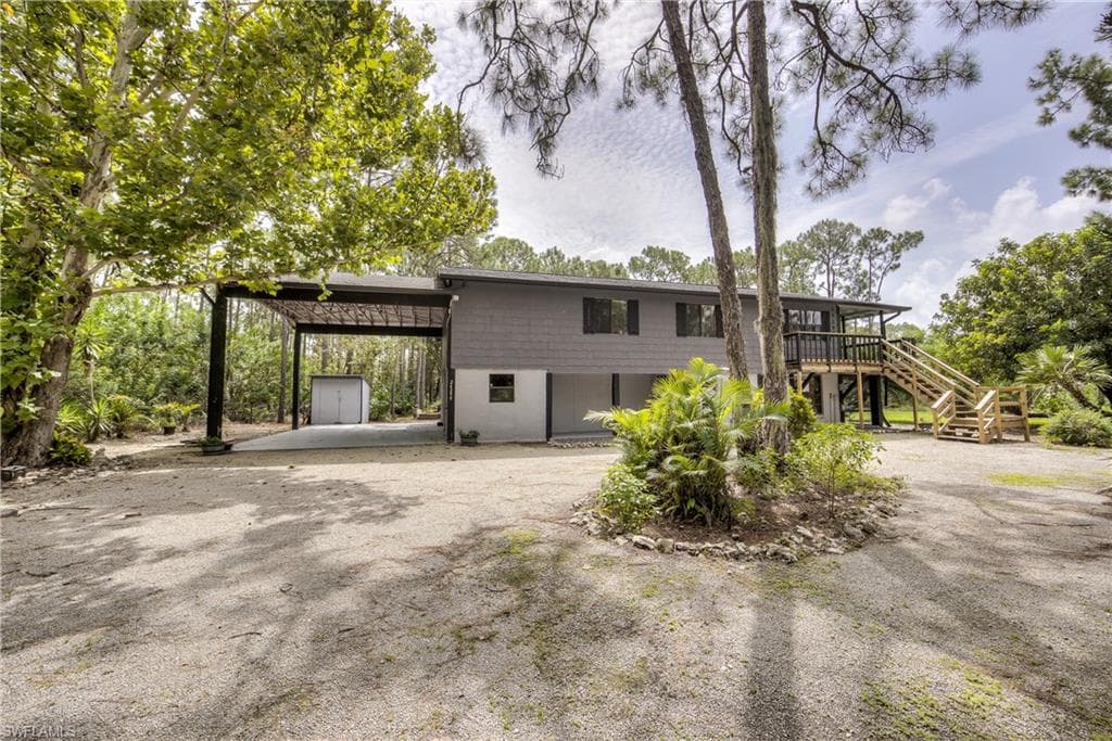 24299 Cock Robin LN BONITA SPRINGS, FL 34135