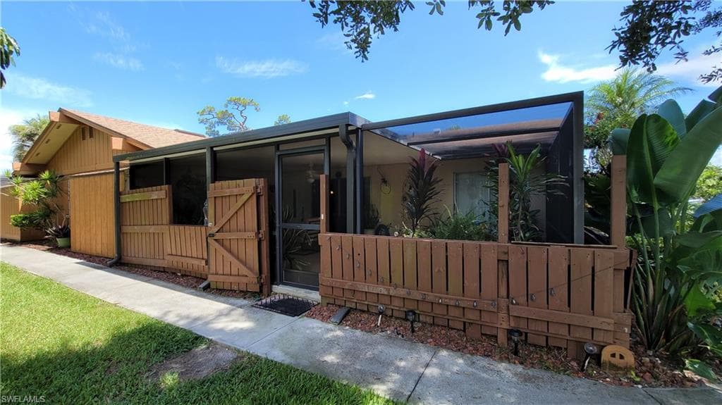 5625 Foxlake DR NORTH FORT MYERS, FL 33917