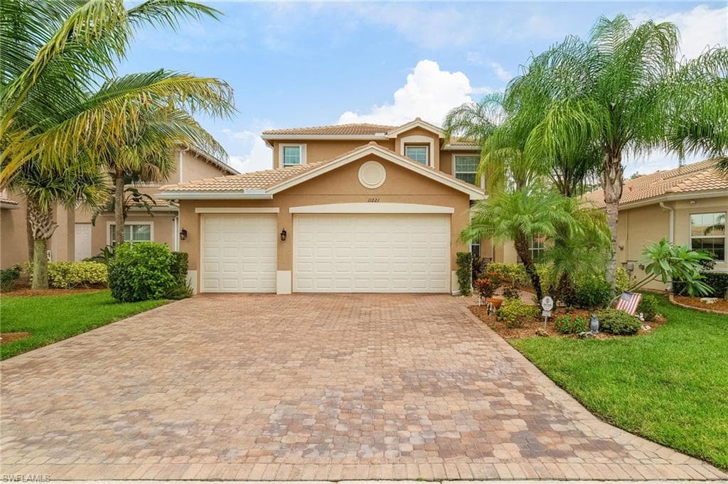 11221 Yellow Poplar DR FORT MYERS, FL 33913