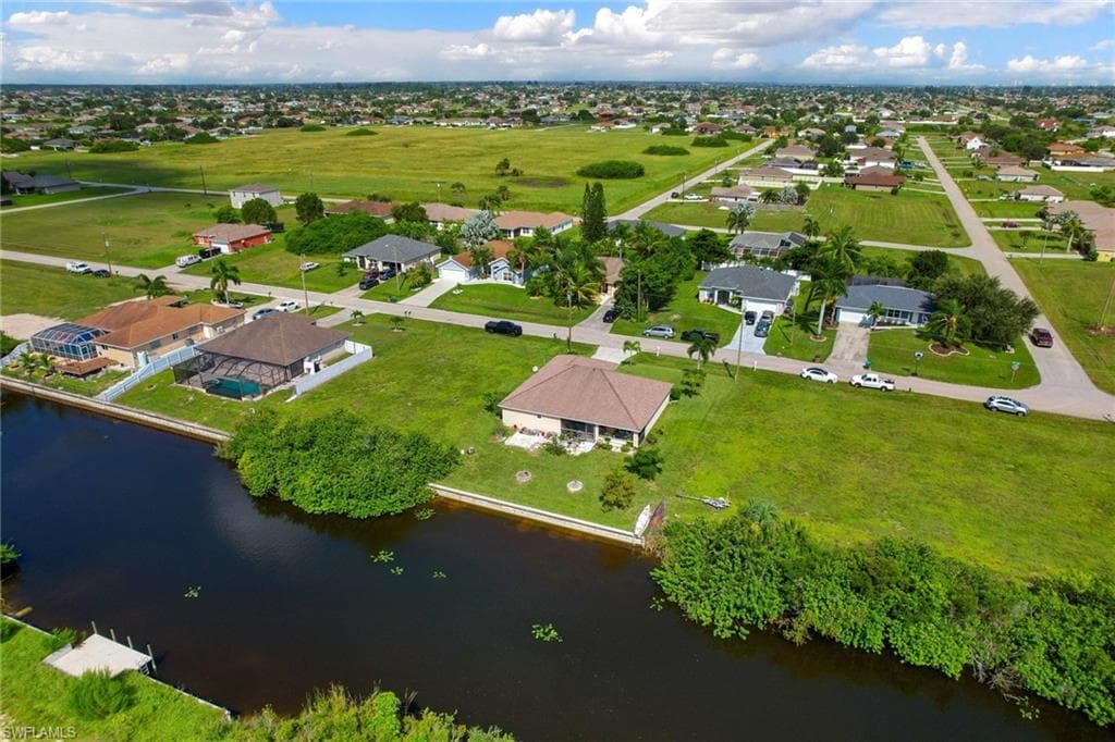 920 NW 12th AVE CAPE CORAL, FL 33993