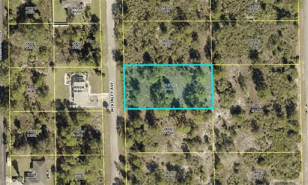 1712 Mckinley AVE LEHIGH ACRES, FL 33972