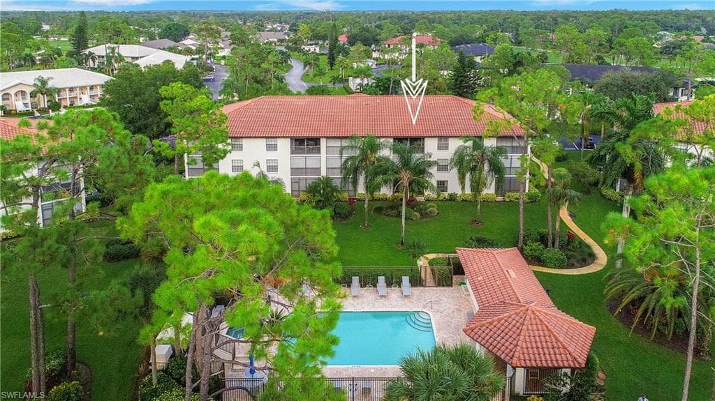 267 Deerwood CIR 14-2 NAPLES, FL 34113