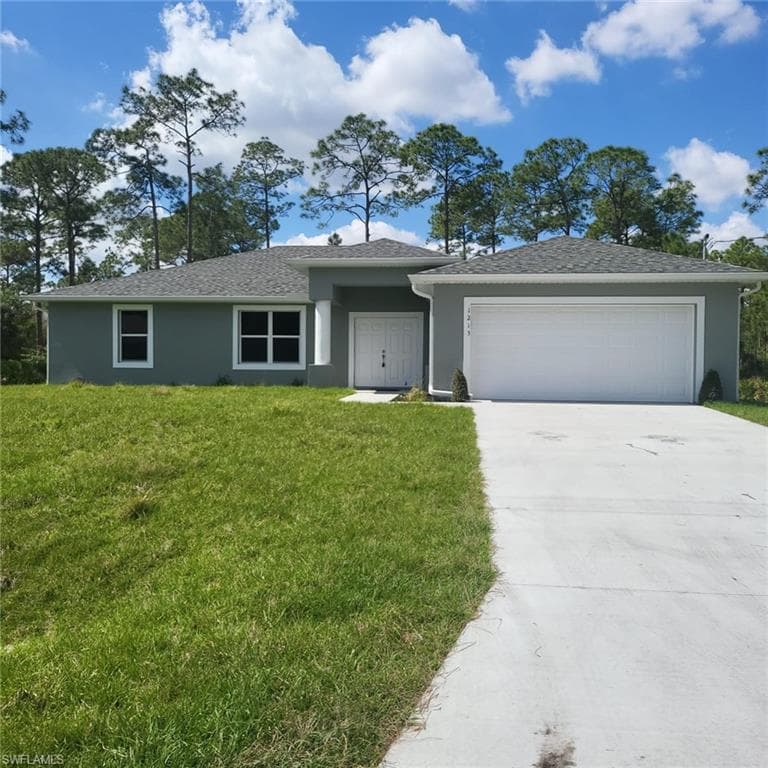 1213 Henry AVE LEHIGH ACRES, FL 33972
