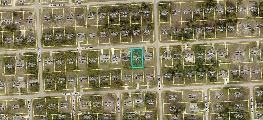 3303 29th ST SW LEHIGH ACRES, FL 33976