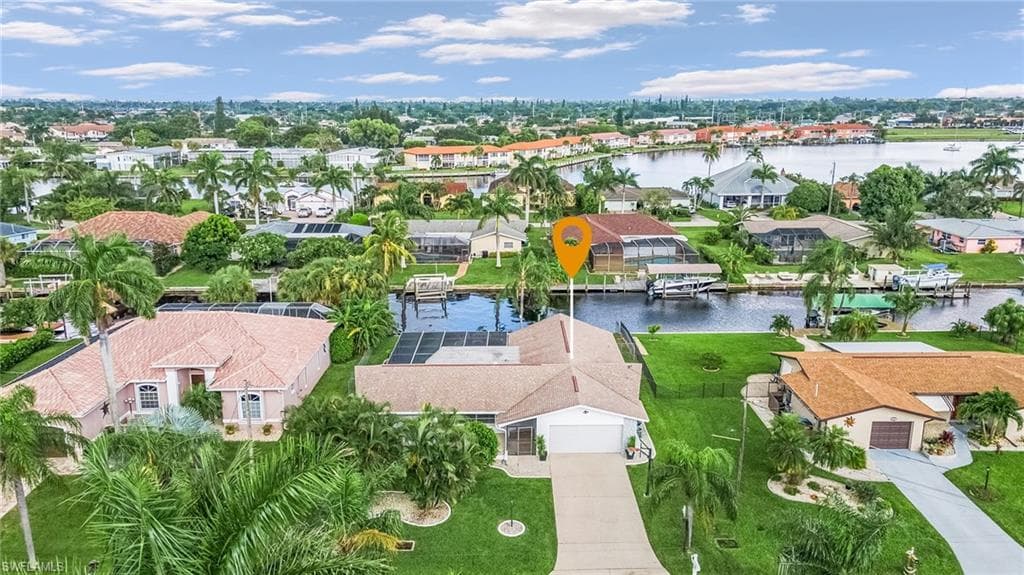 419 Pinecrest CT CAPE CORAL, FL 33904