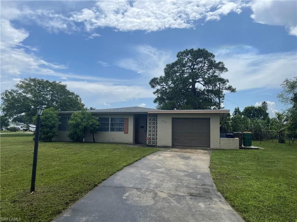 1212 Barnsdale ST LEHIGH ACRES, FL 33936