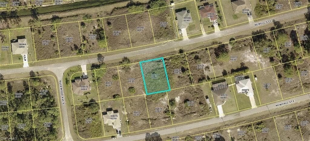 736 Newell ST E LEHIGH ACRES, FL 33974