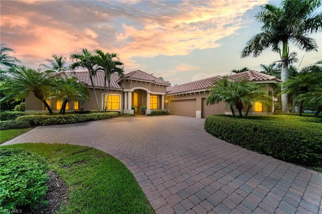 19895 Markward CRCS ESTERO, FL 33928