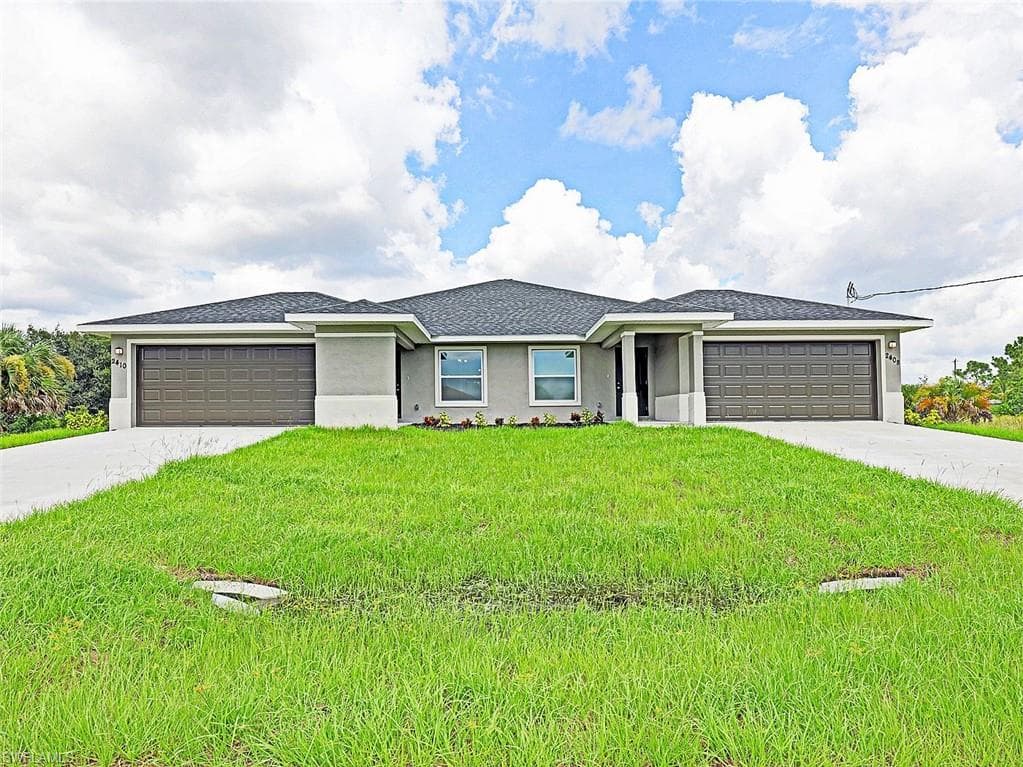 2408 Xelda AVE N 2410 LEHIGH ACRES, FL 33971