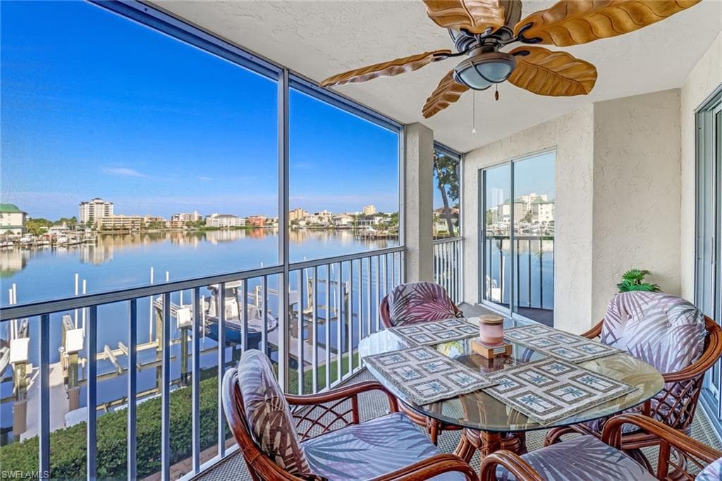 9103 VANDERBILT DR 2-208 NAPLES, FL 34108