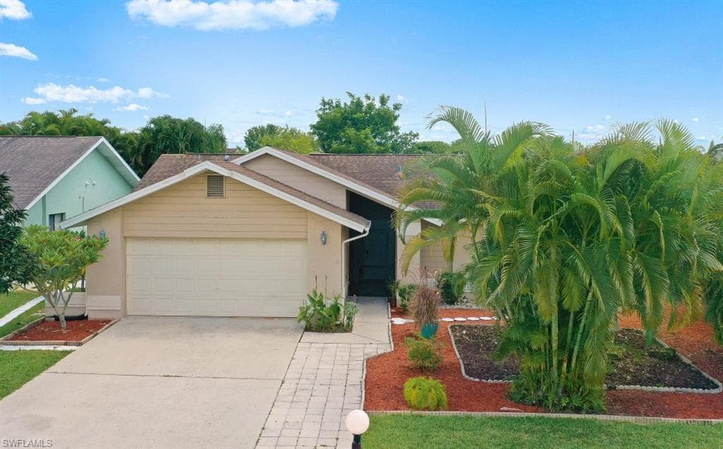 13202 Greywood CIR FORT MYERS, FL 33966