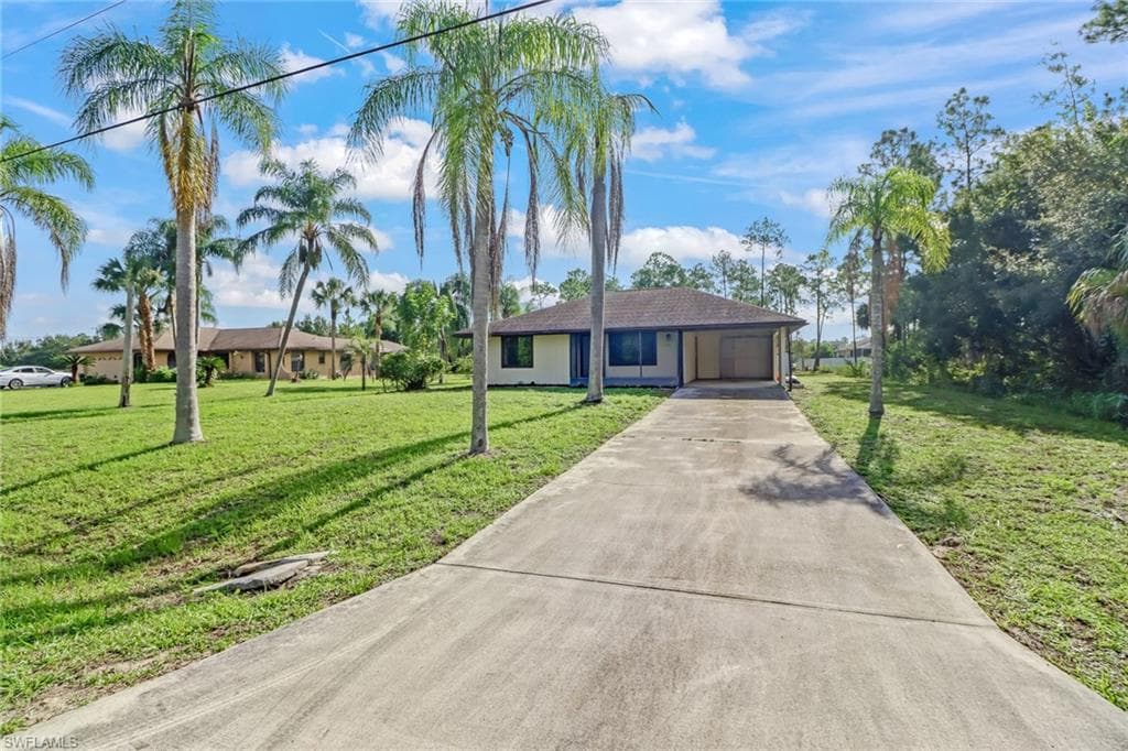 906 James AVE LEHIGH ACRES, FL 33936