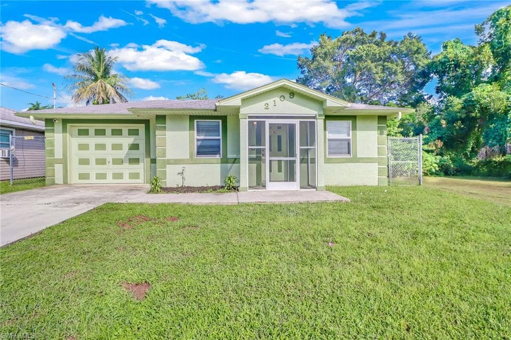 2109 French ST FORT MYERS, FL 33916