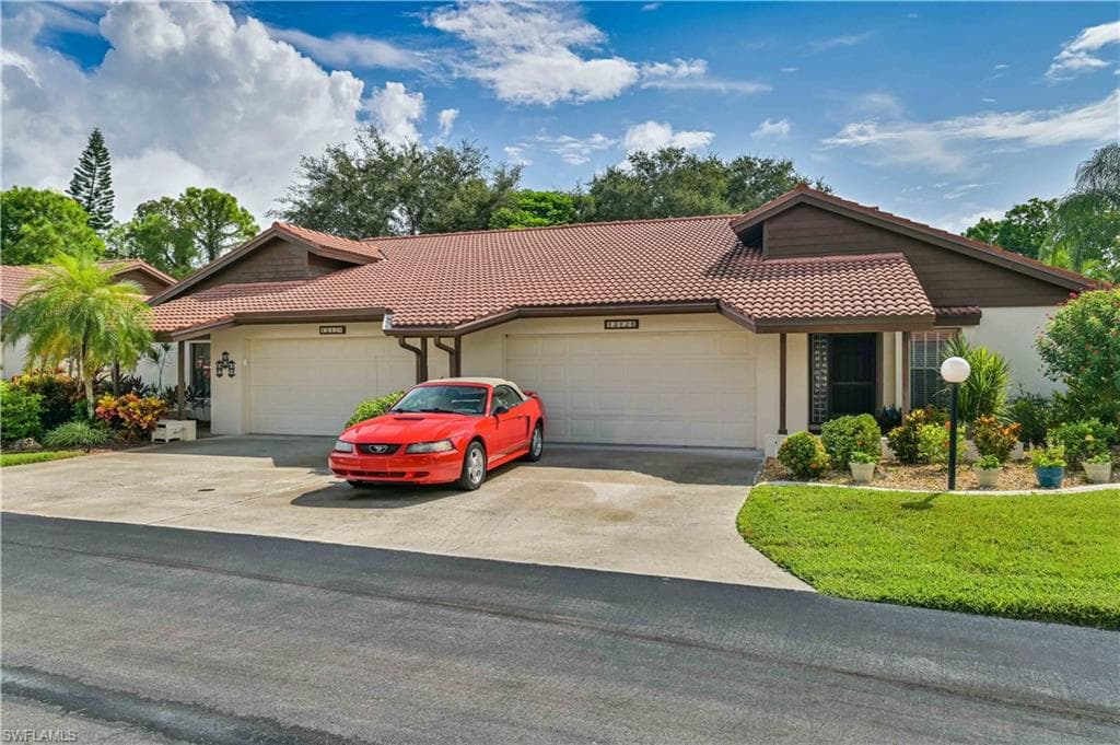 13124 Tall Pine CIR FORT MYERS, FL 33907