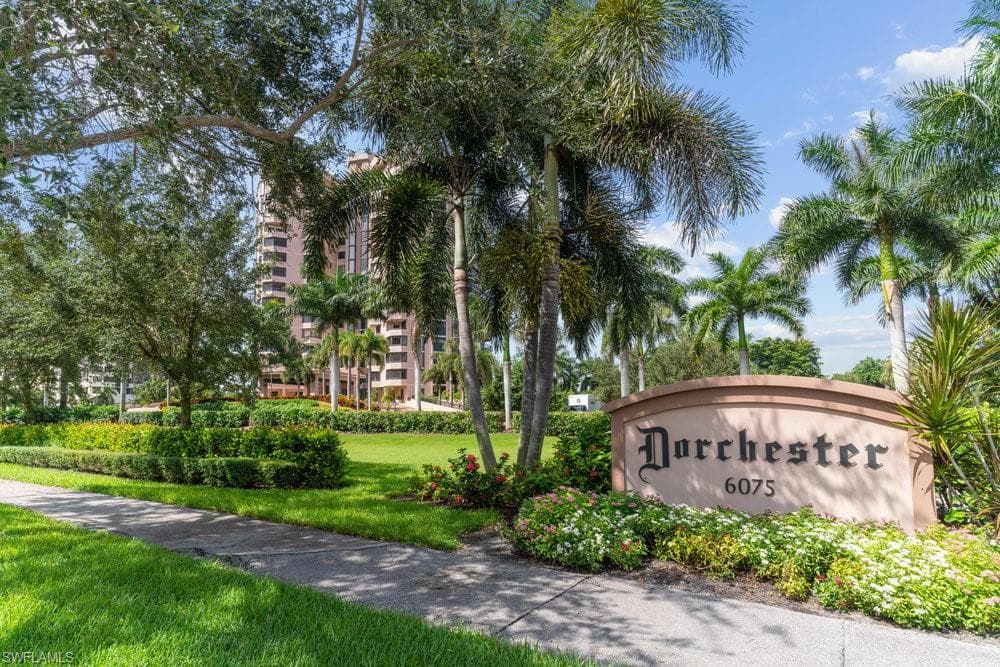 6075 Pelican Bay BLVD 1104 NAPLES, FL 34108
