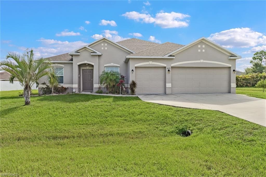 1623 19th PL CAPE CORAL, FL 33991