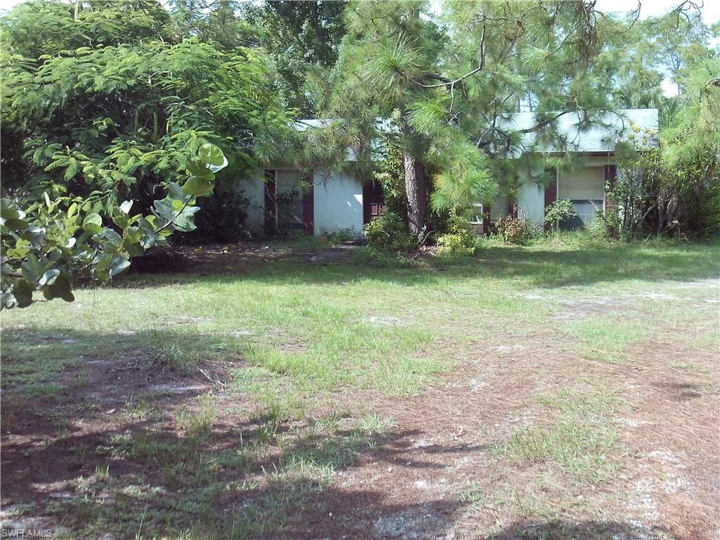 1221 22nd AVE NE NAPLES, FL 34120
