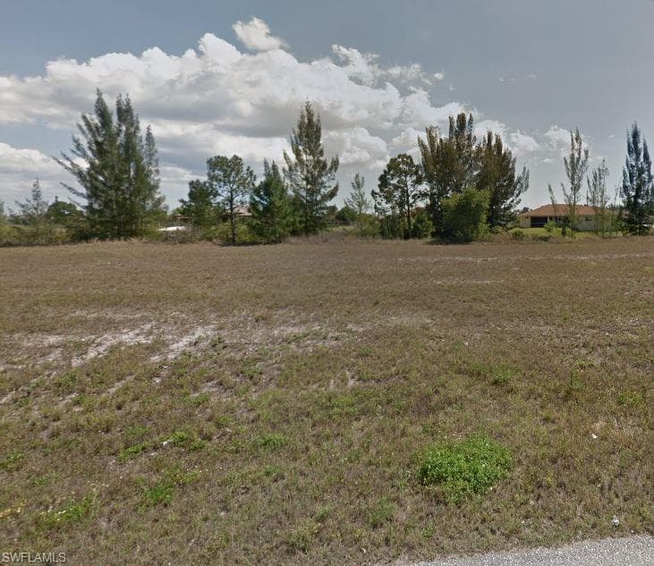 2002 21st ST CAPE CORAL, FL 33993