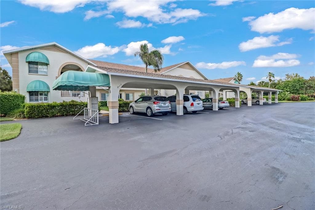 217 Gabriel CIR 2805 NAPLES, FL 34104