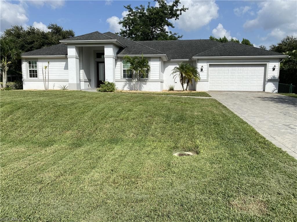 20661 Groveline CT ESTERO, FL 33928