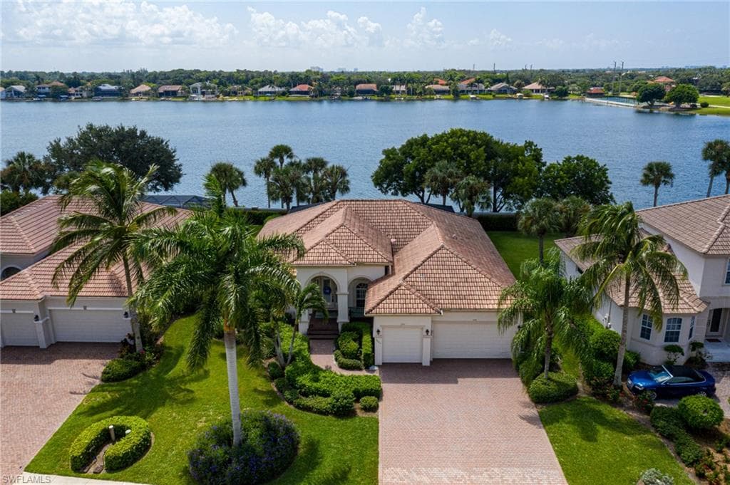 5621 Whispering Willow WAY FORT MYERS, FL 33908