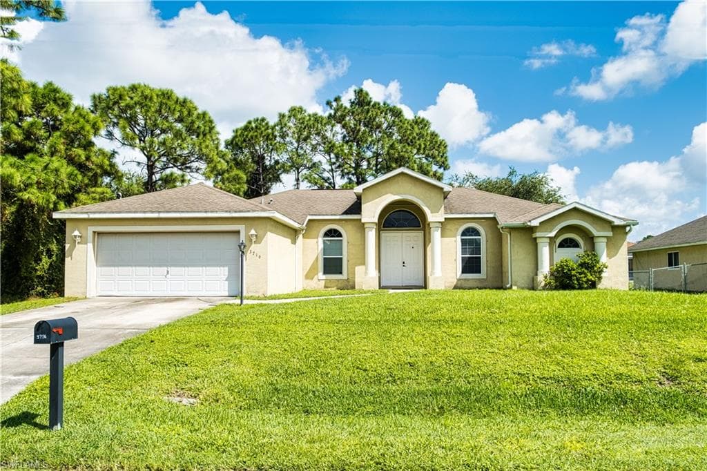 3716 37th ST SW LEHIGH ACRES, FL 33976
