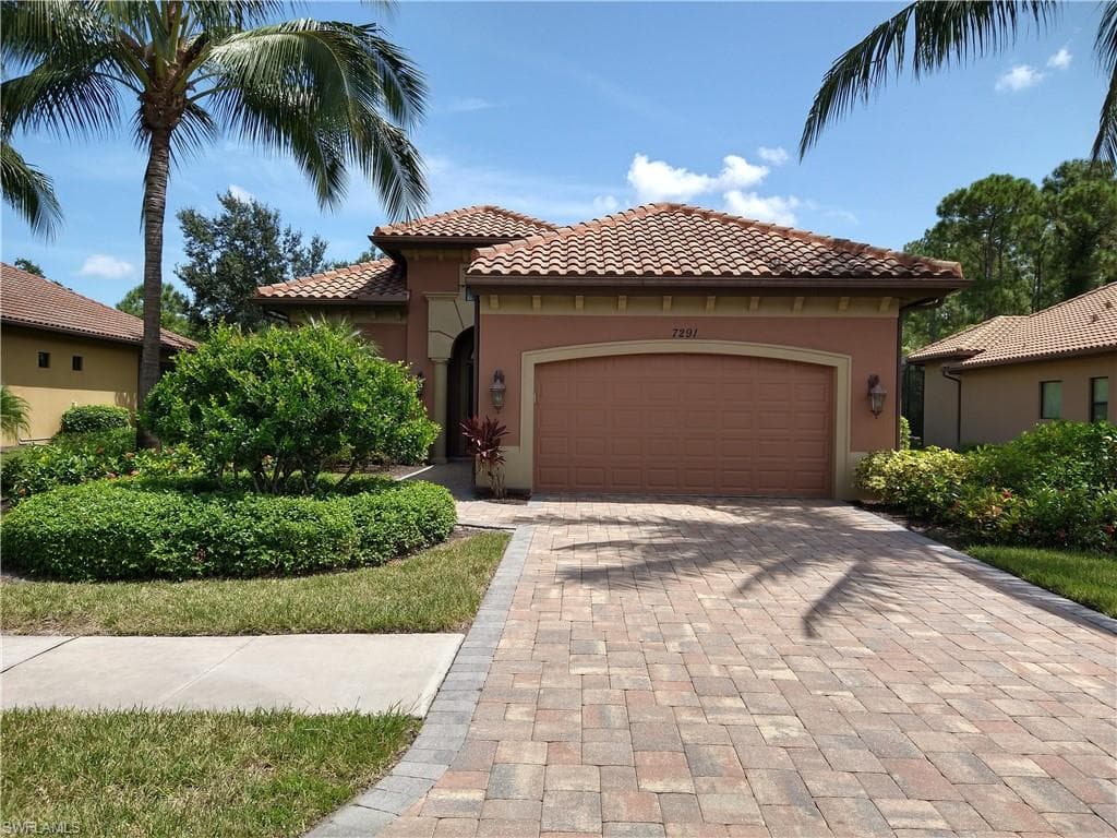 7291 Acorn WAY NAPLES, FL 34119