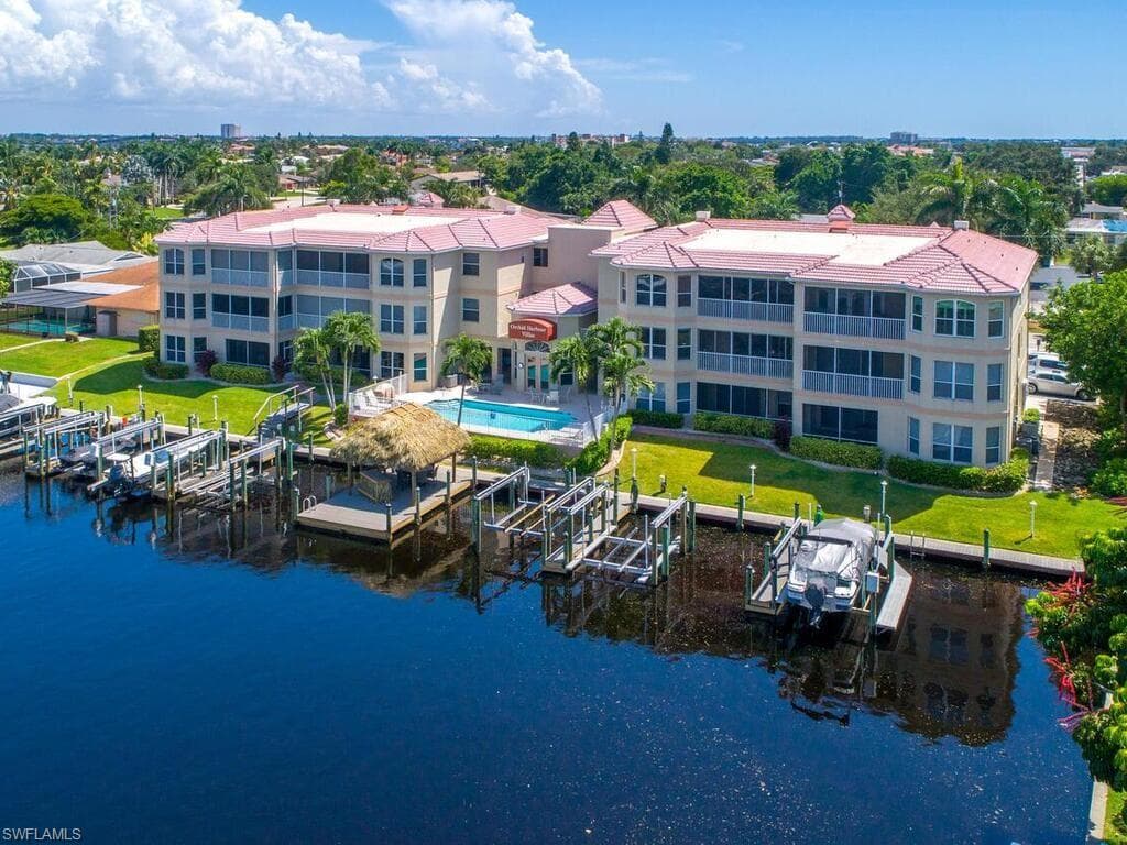 1613 Orchid BLVD 301 CAPE CORAL, FL 33904