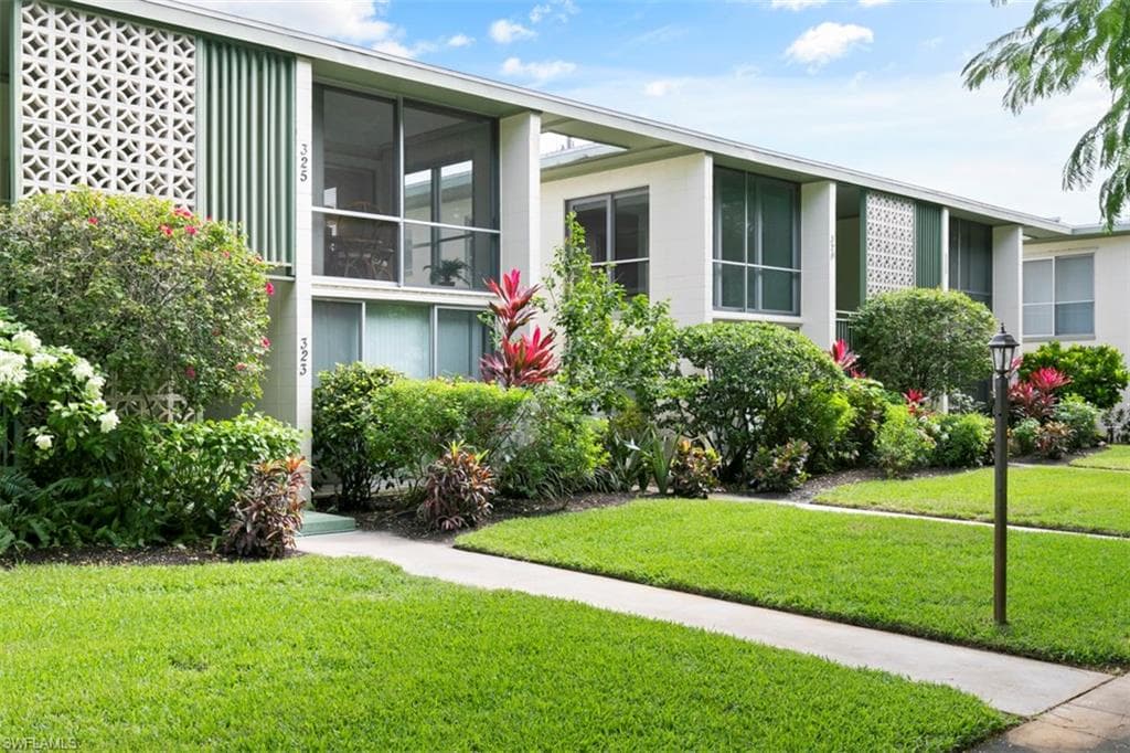 325 6th ST S 325 NAPLES, FL 34102