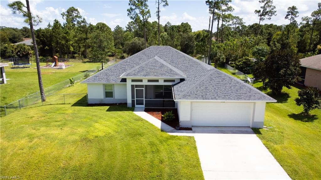 1114 Thompson AVE LEHIGH ACRES, FL 33972