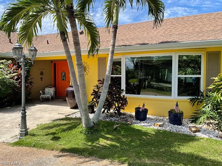 5330 SW 2nd AVE CAPE CORAL, FL 33914