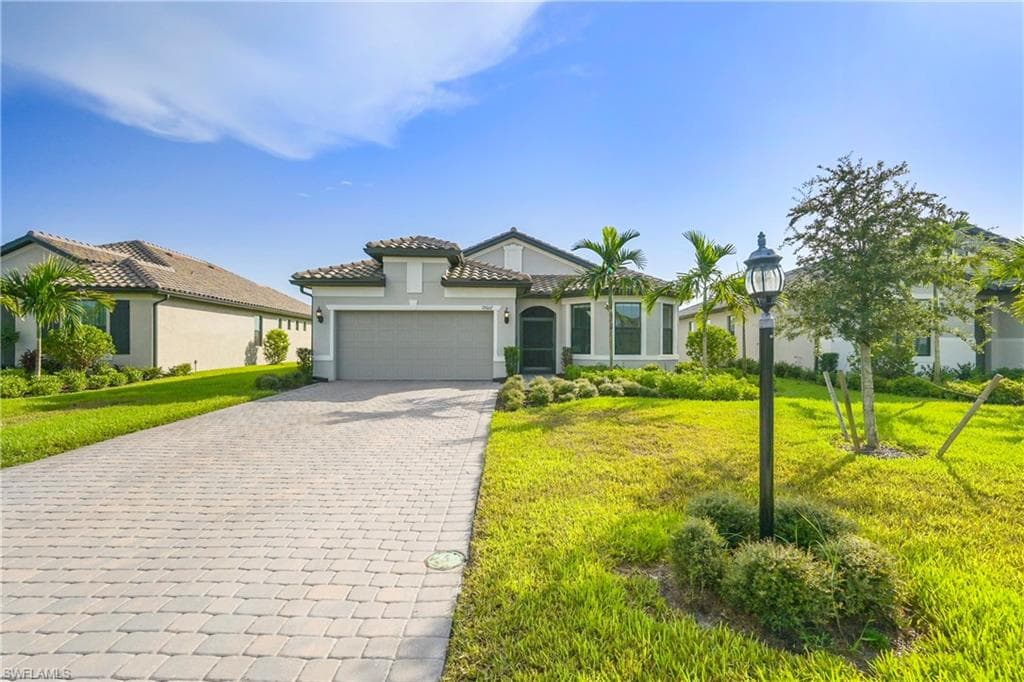 19607 Utopia LN ESTERO, FL 33928